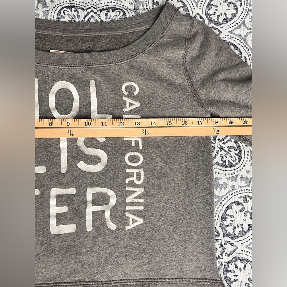 Hollister Vintage Y2K California Gray Off Shoulder Sweatshirt Small - Picture 5 of 8